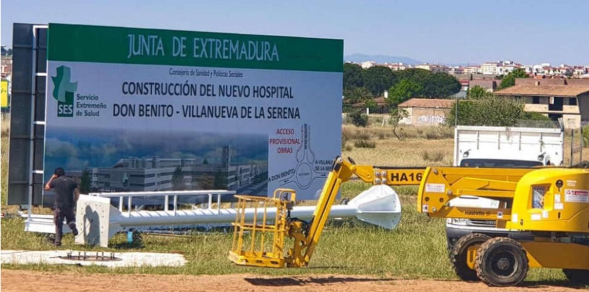 Cartel anunciando el Hospital de Don Benito- Villanueva