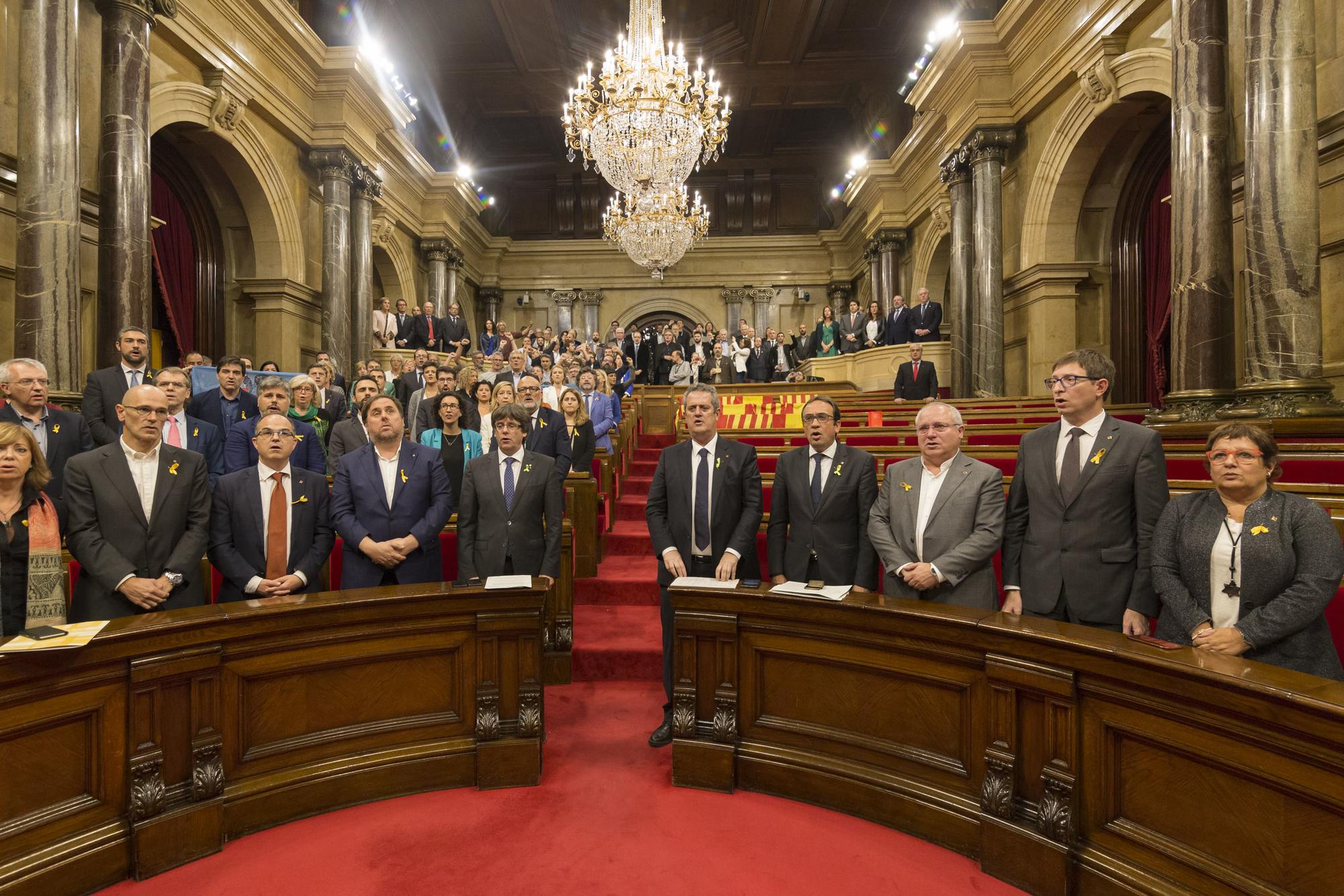 Parlament 27O