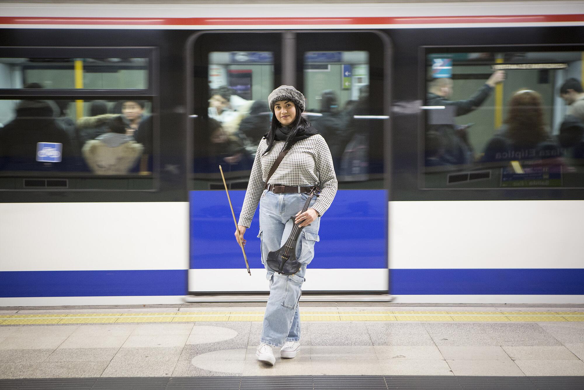 La patria efimera del Metro Elvira Megías - 3