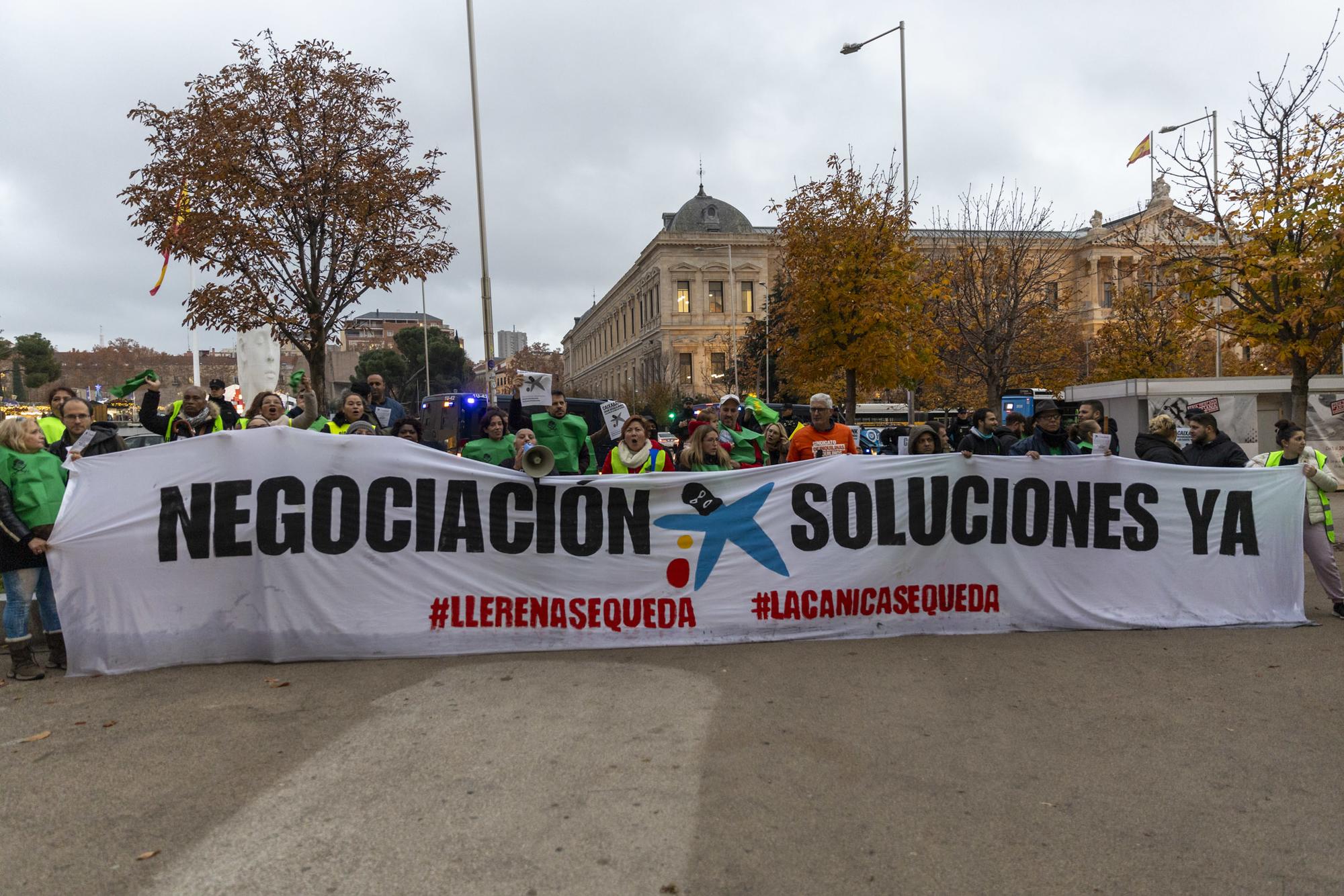 Acción Caixabank Desahucios Llerena Canica - 17