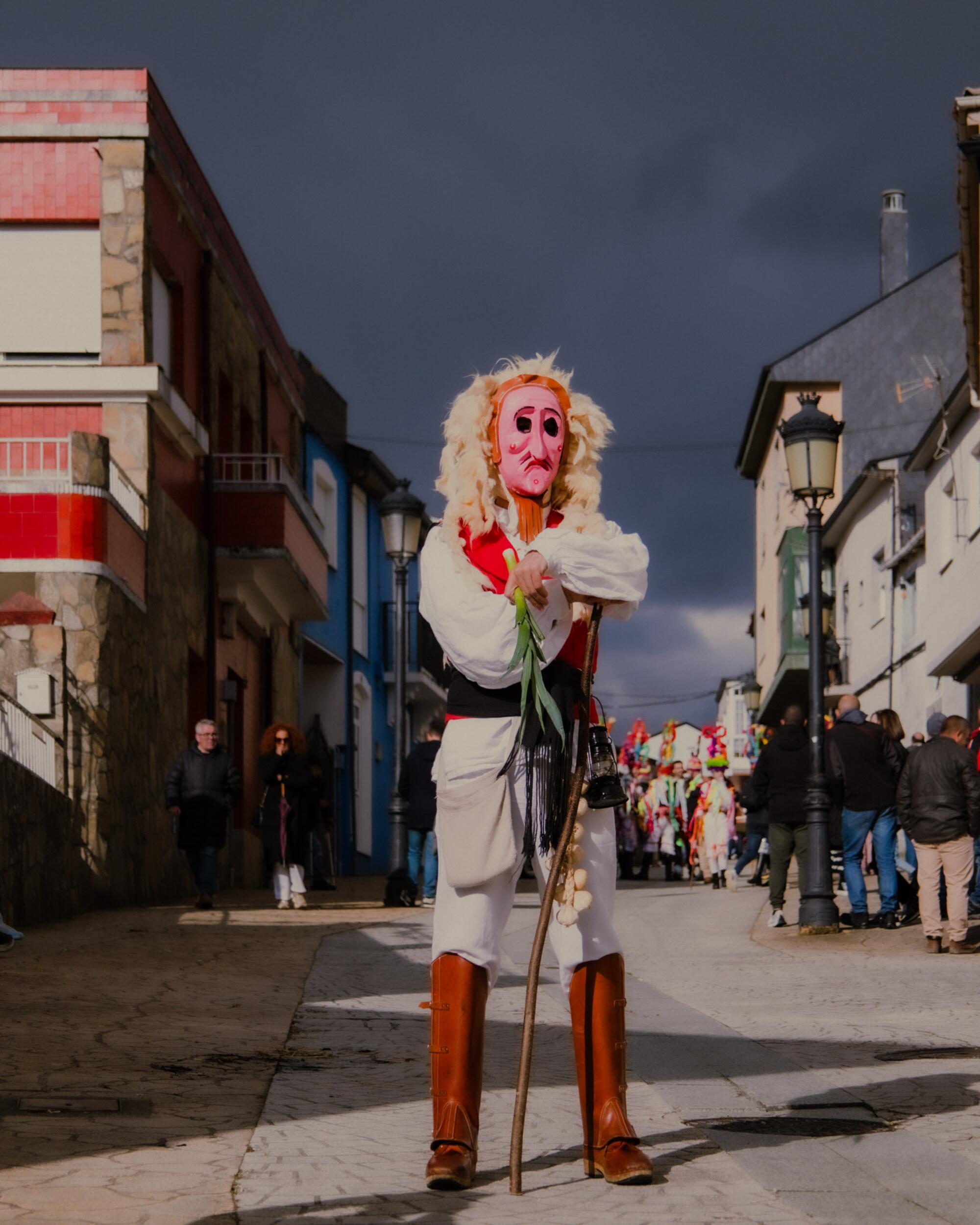 Máscaras ancestrais e entroidos tradicionais no encontro senlleiro da mascarada ibérica - 6