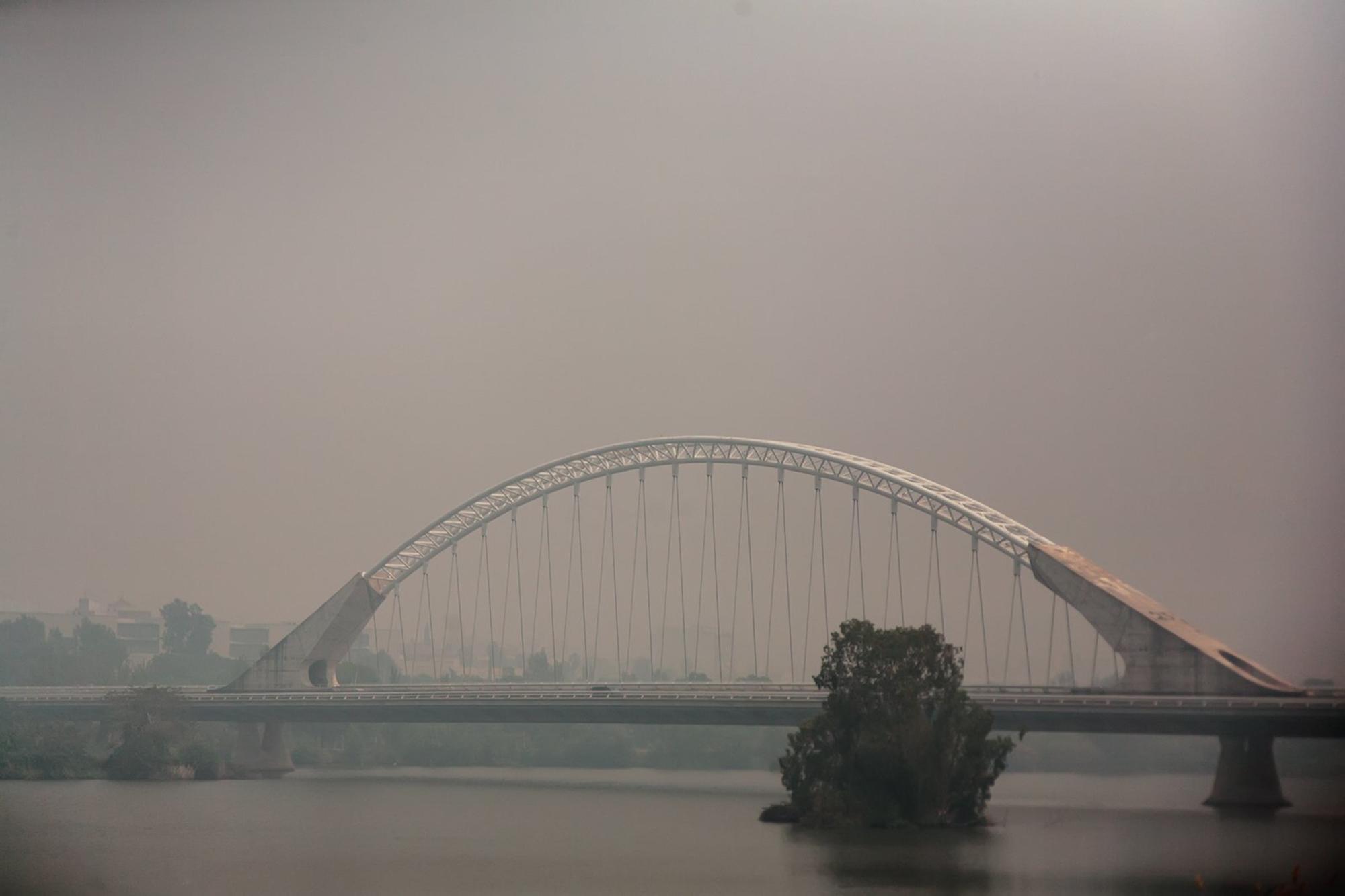 Puente Lusitania de Calatrava en Mérida sobre el río Guadiana