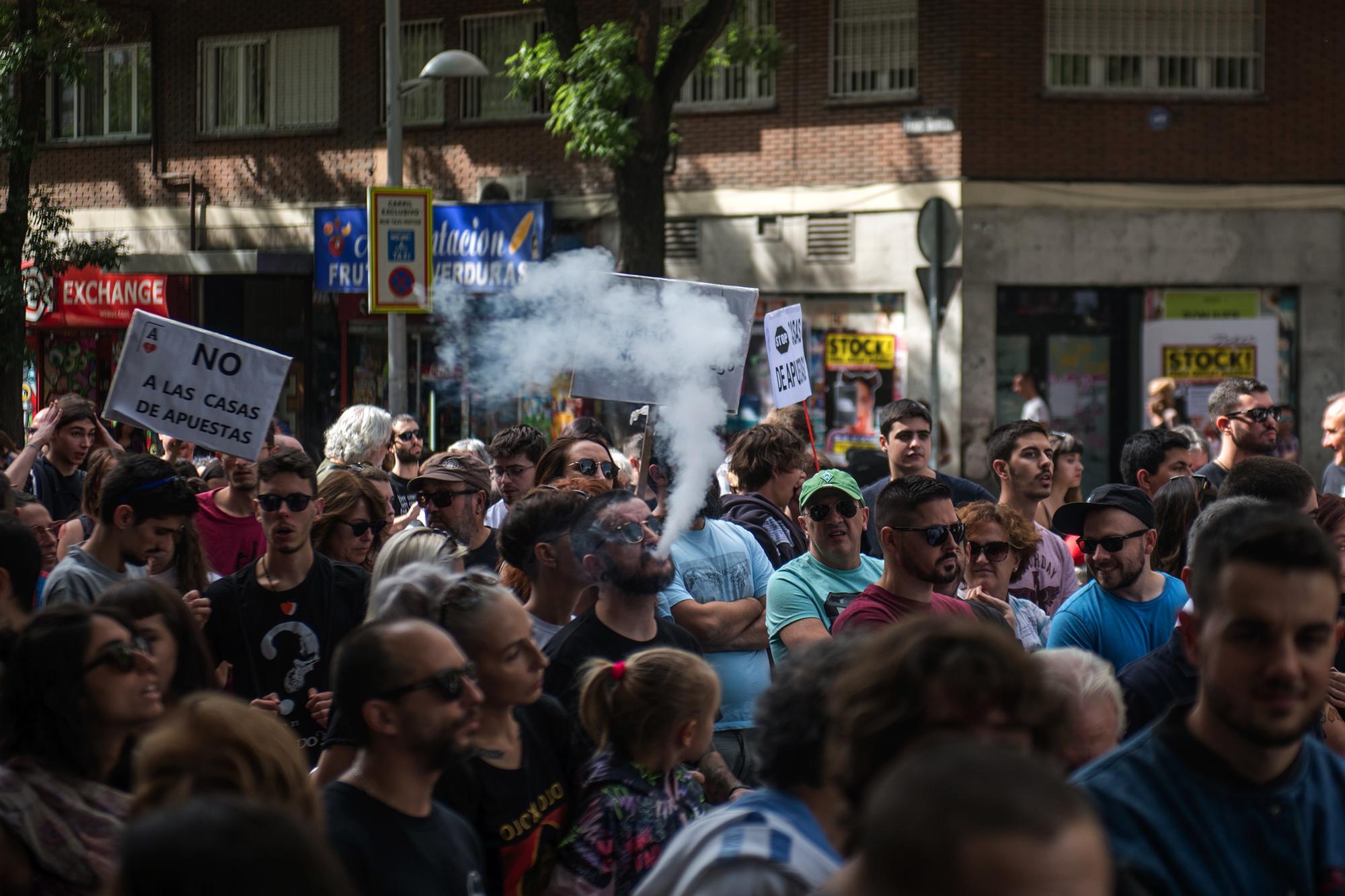 Manifestacion contra las casa de apuestas en el barrio de Tetuan, Madrid.