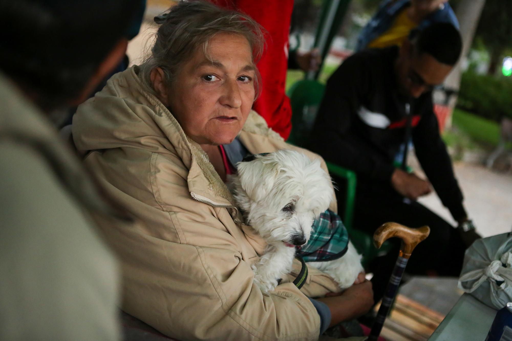  Vecinas Dignidad acampados frente a los juzgados de Móstoles - 2