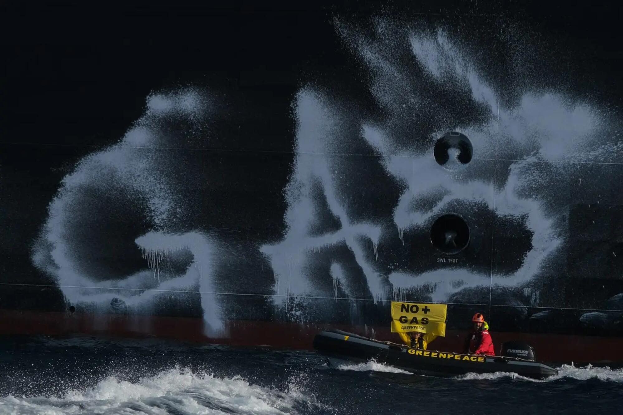 Accion greenpeace sagunto puerto gas