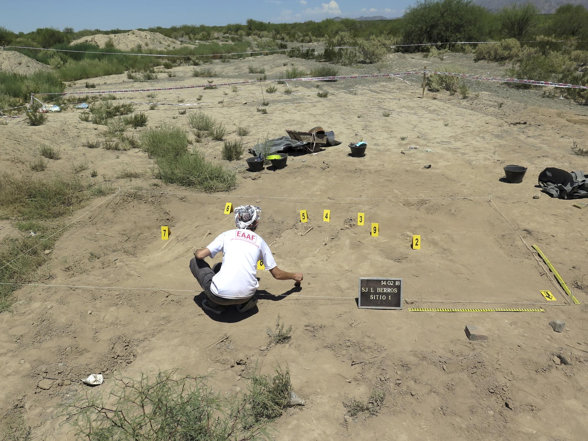 Equipo Argentino de Antropología Forense - 3