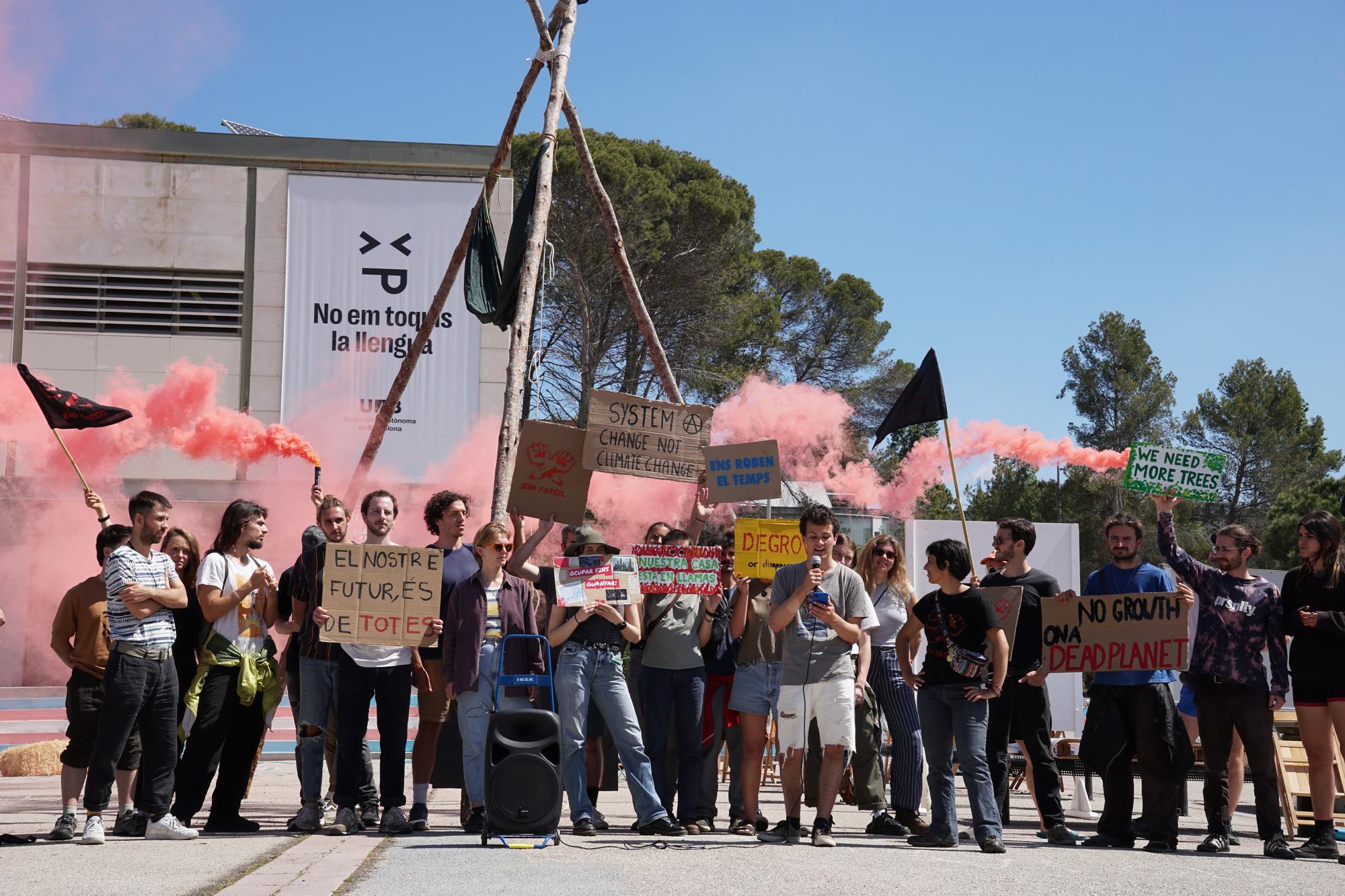 estudiantes de la UAB