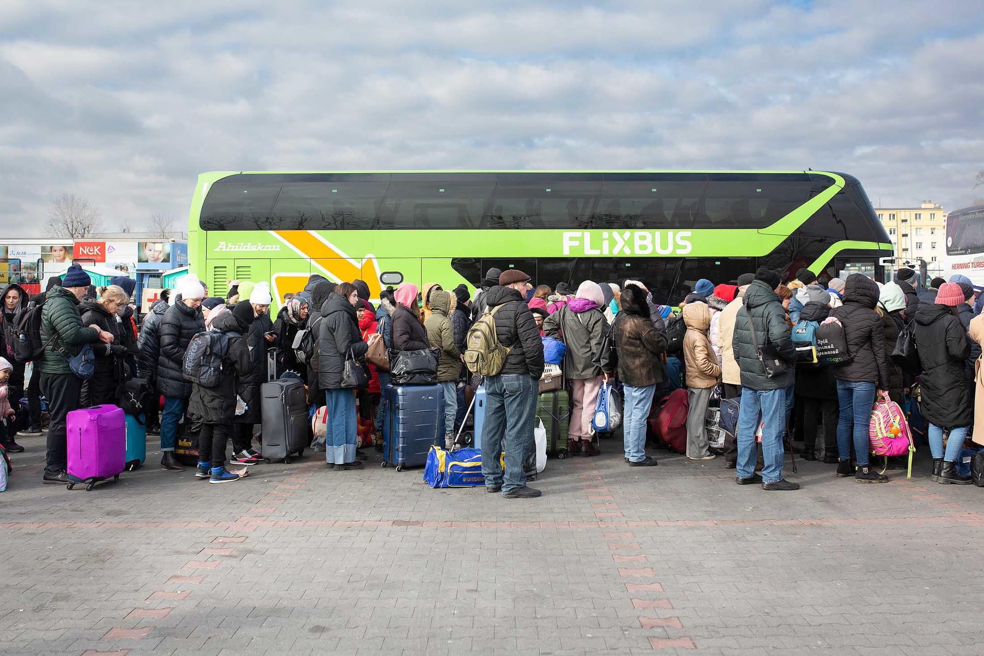 Ucranianos refugiados en Tesco - 3