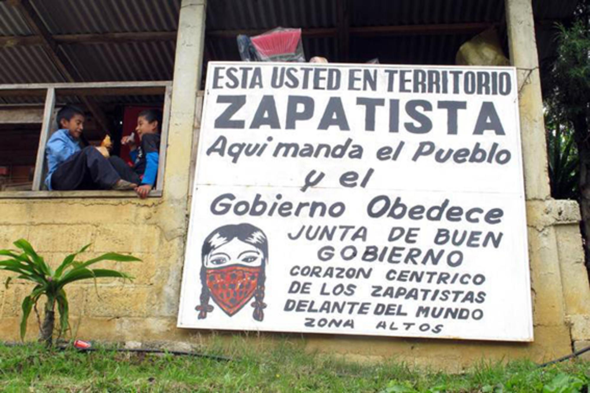 Autogobierno zapatista