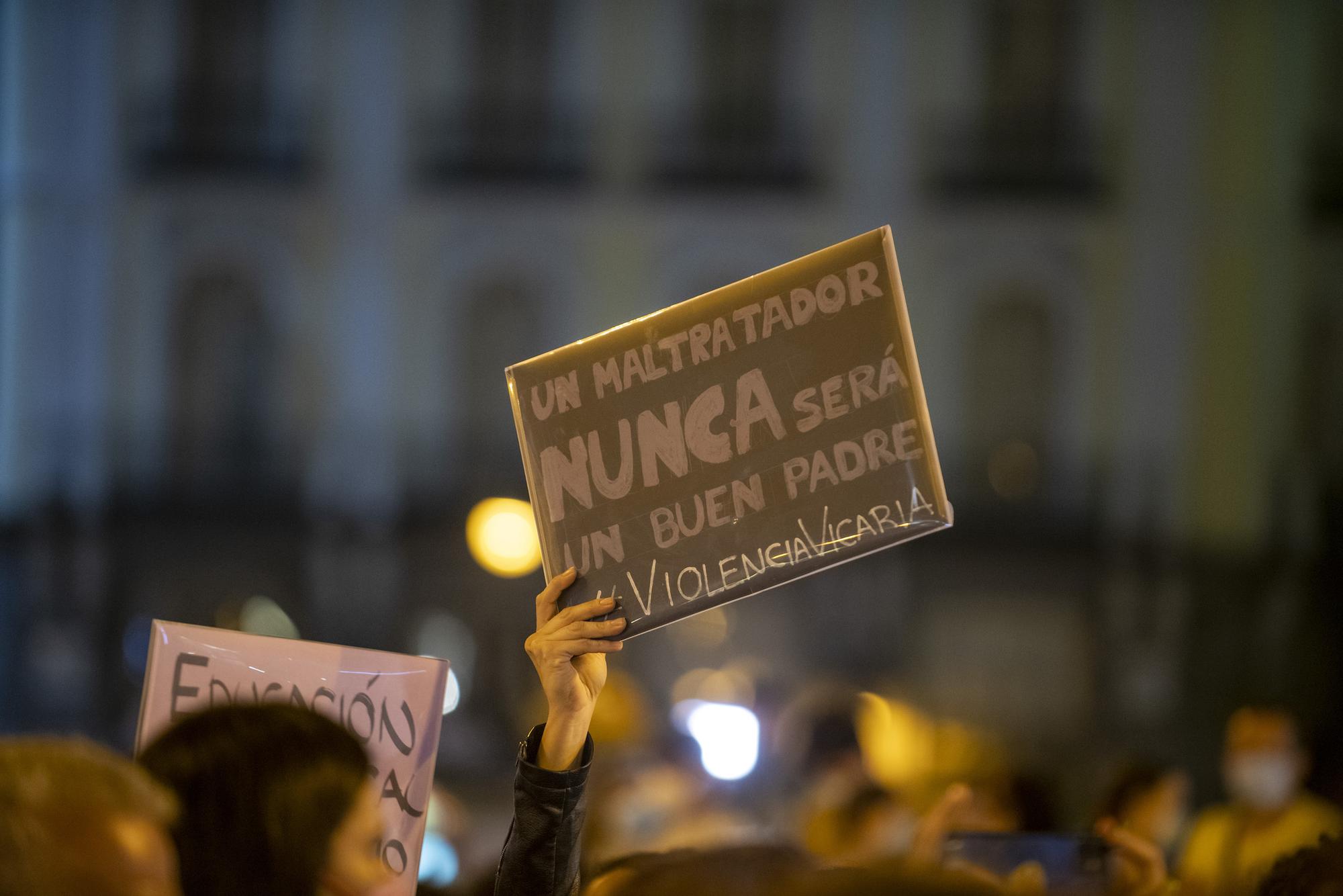 Concentración feminista en Madrid en protesta por los  asesinatos machistas - 12