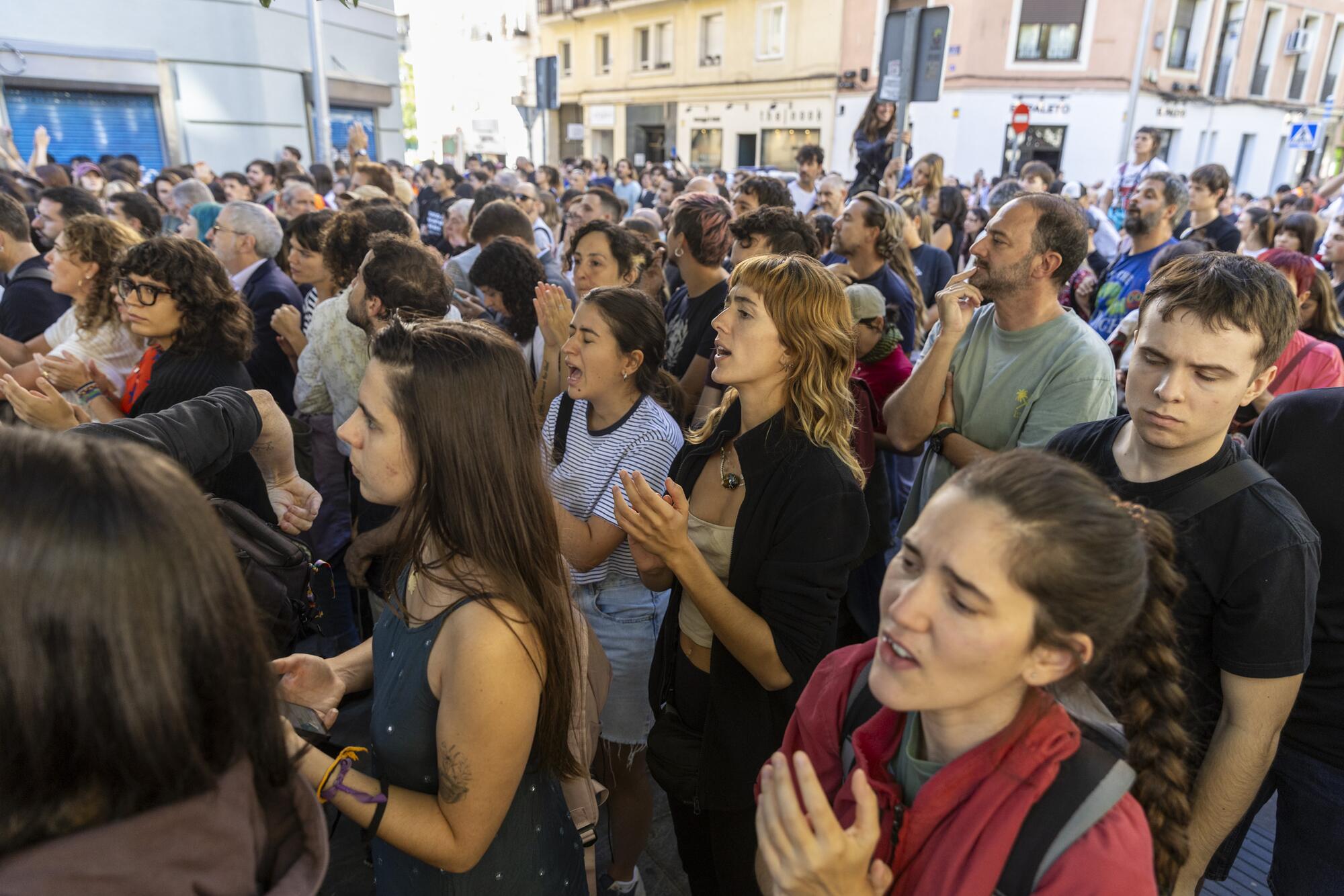 Desahucio Maricarmen 23-09-26 - 18