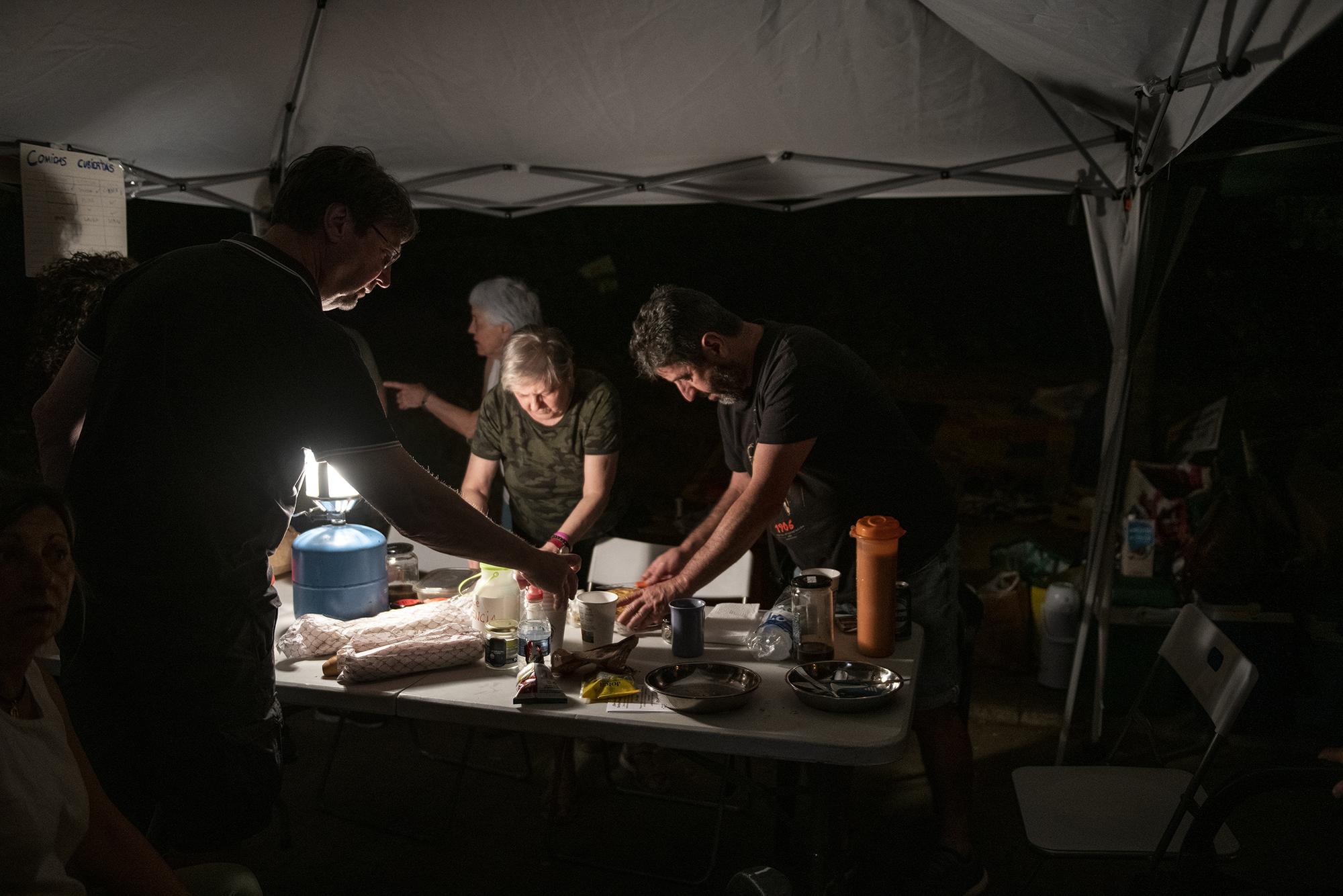 Acampada en el Centro de Salud Los ángeles en Villaverde - 19