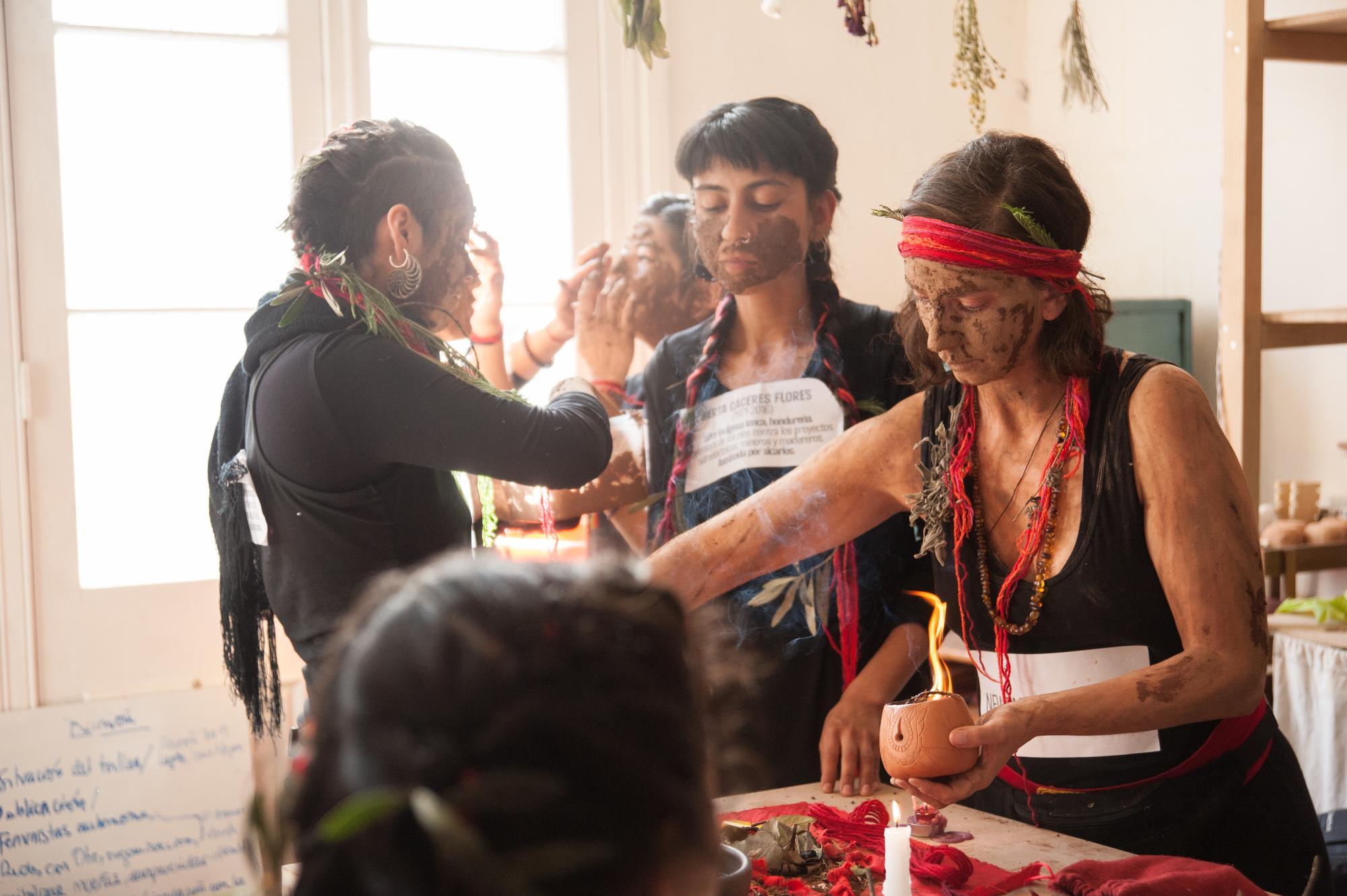 Accion feminista en Valparaiso. Noviembre 2019. Chile 