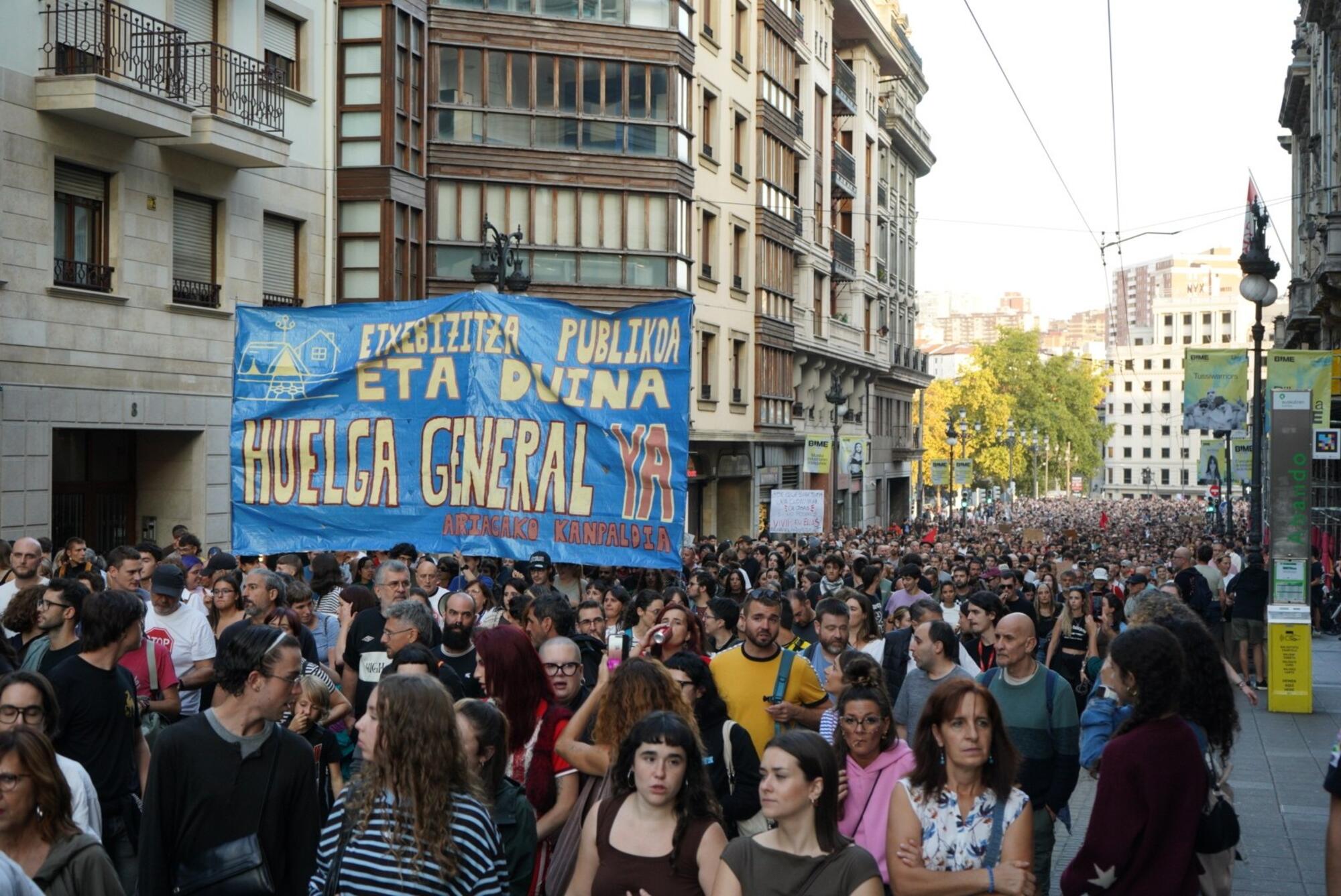 Manifestación por la vivienda en Bilbao. MC