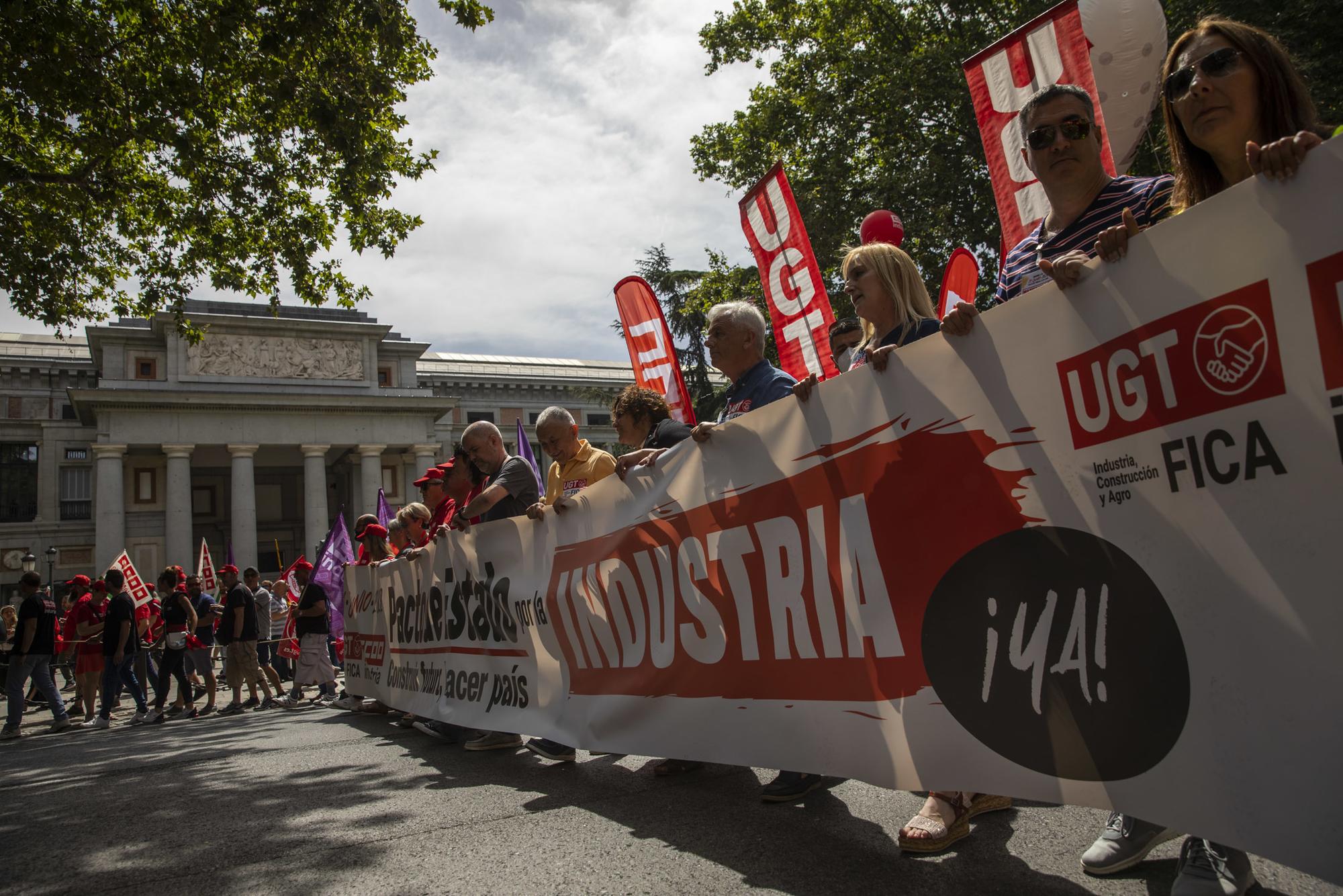 Manifestacion Sindicatos Pacto por la industria - 14