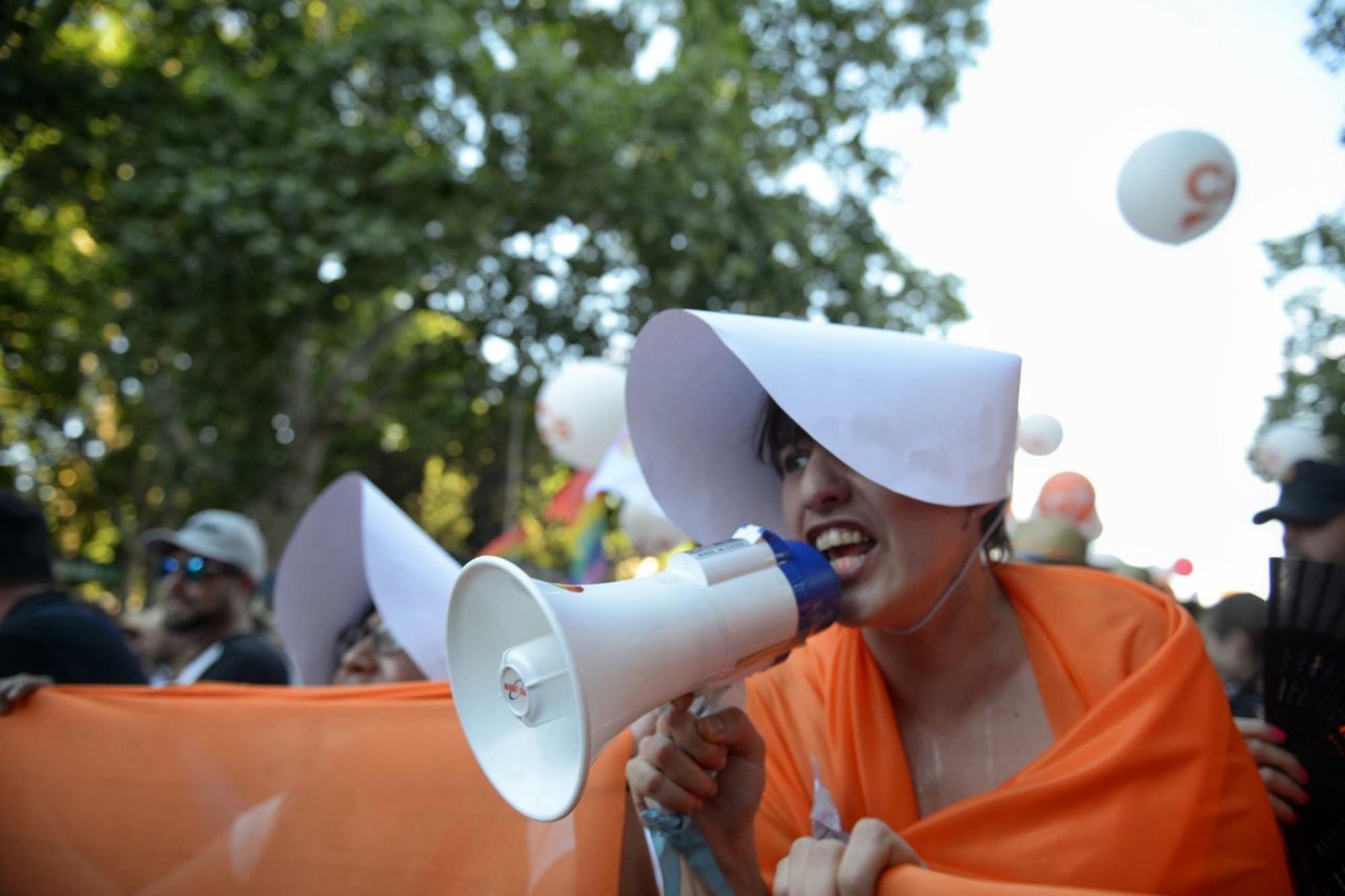 Protesta contra la carroza de Ciudadanos durante el orgullo Mado de 2019.