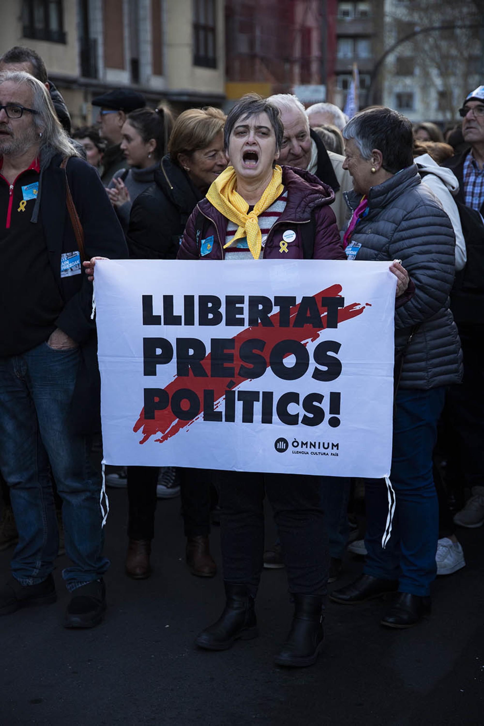 Movimiento contra la dispersión de presos de ETA. - 8