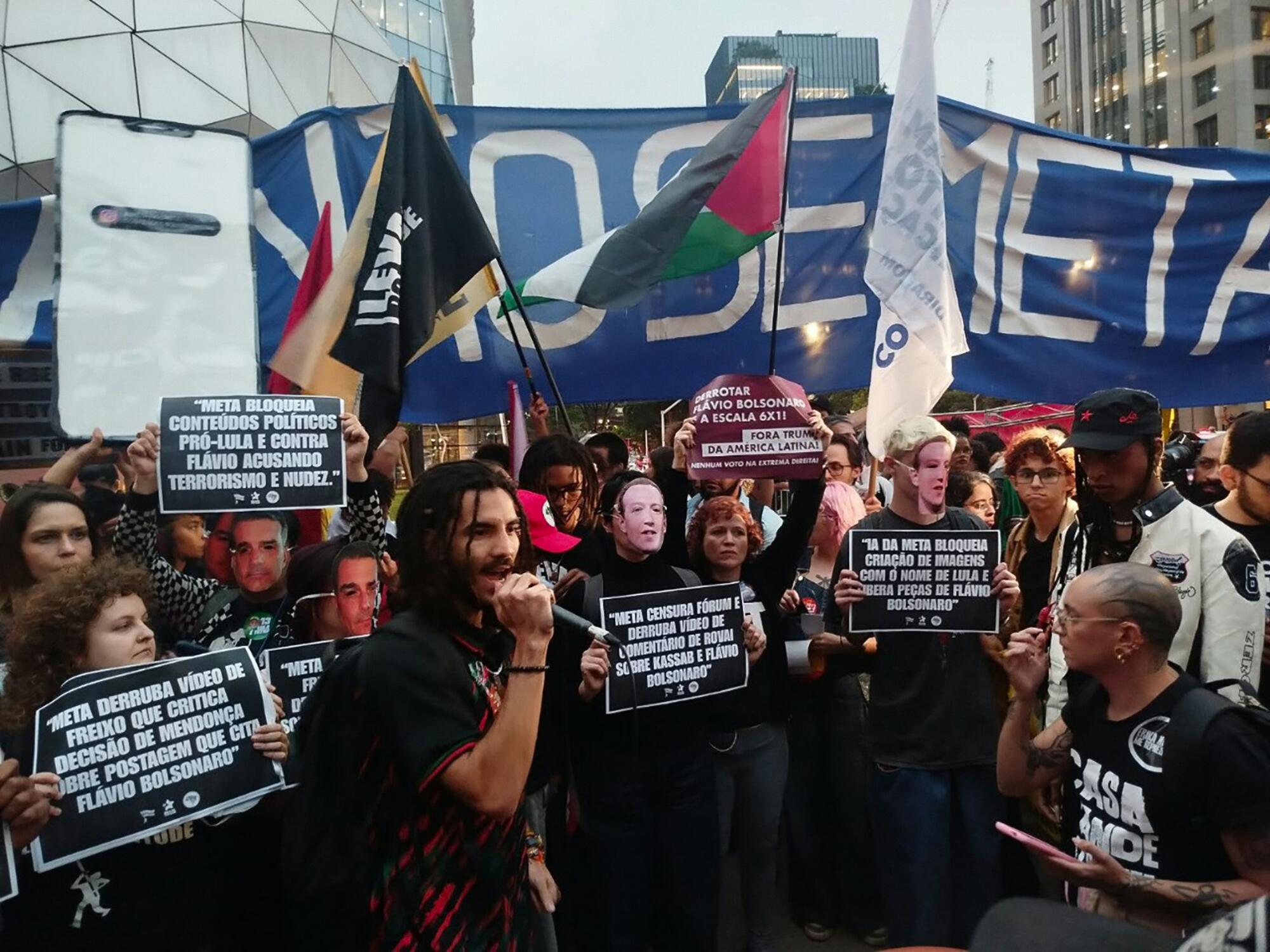 Manifestación tecno oligarcas Brasil - 2
