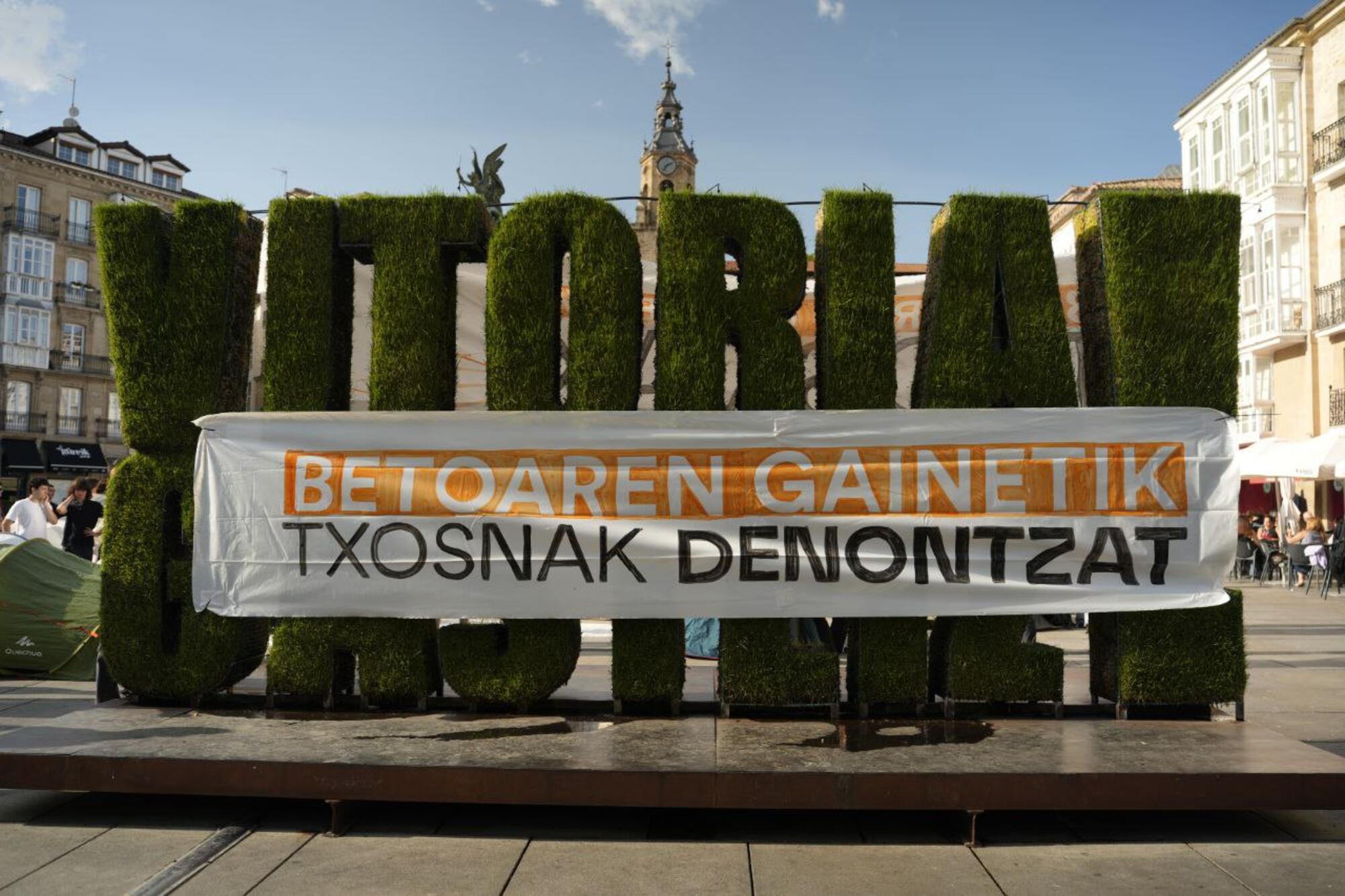 Cargas de la Ertzaintza en Gasteiz contra GKS - 8