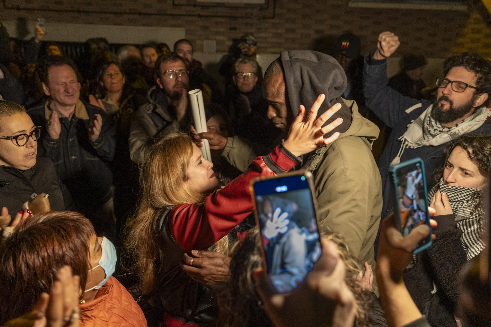 Liberación Serigne Mbaye Martín Cúneo redada - 18