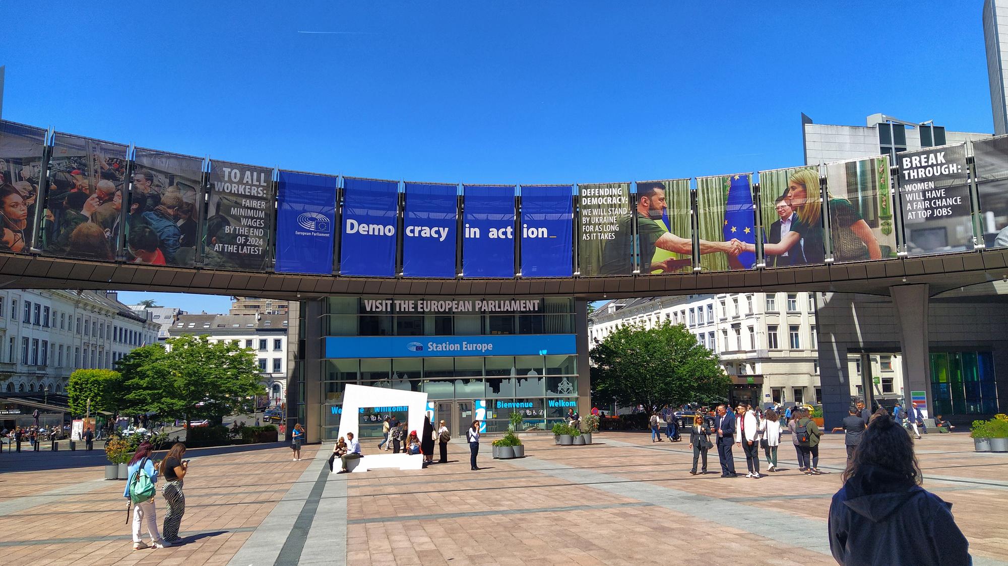 Entrada del Parlamento Europeo en Bruselas - 2