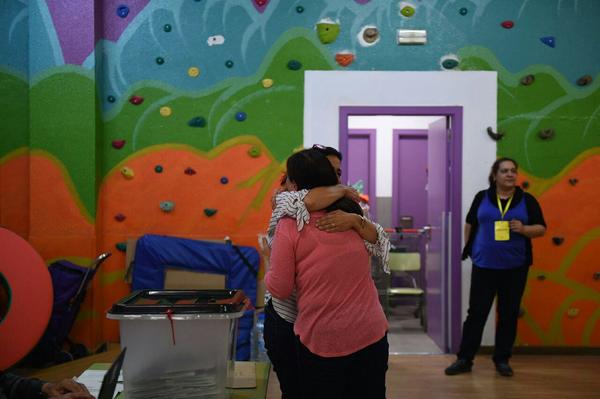Abrazo Escola Antoni Brusi