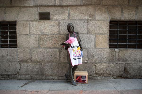 Estatuas Malasaña empleadas hogar 2