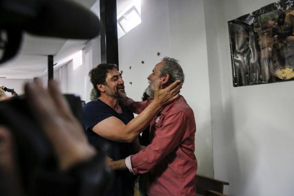 Javier Bardem y Willy Toledo en la San Carlos Borromeo
