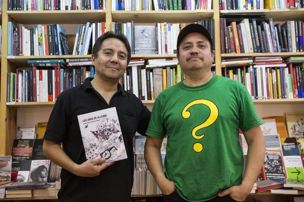 Rodrigo Elgueta y Carlos Reyes, autores del cómic ‘Los años de Allende’