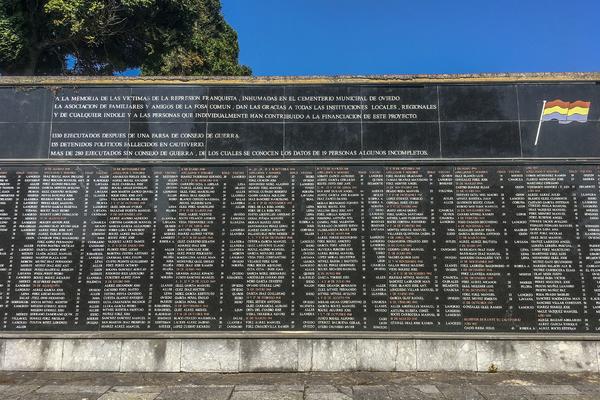 Fosa comun memoria