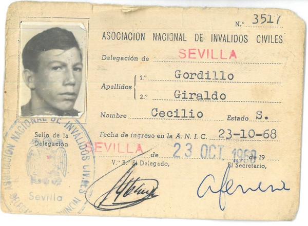 Carné de Cecilio Gordillo de la Asociación Nacional de Inválidos Civiles. Fuente: Cecilio Gordillo.