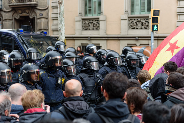 Tensión detención Puigdemont 1
