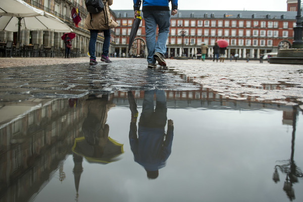 Lluvia en la Plza Mayor de Madrid