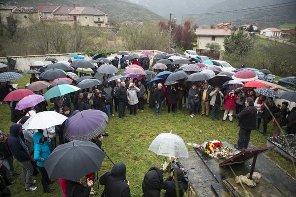 Homejaje memoria valdenoceda 2016