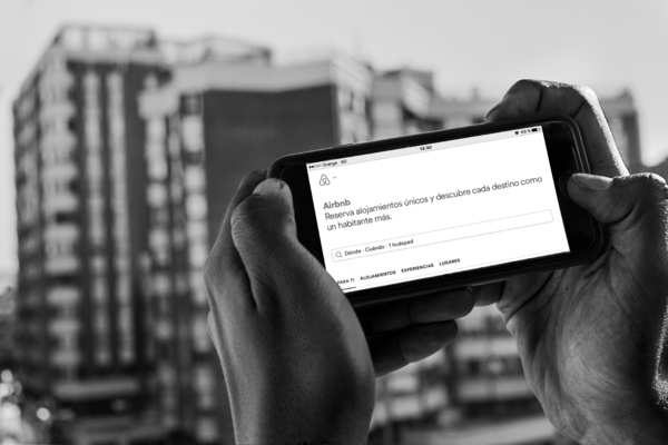 Airbnb, imagen de móvil