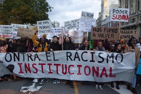 Manifestación contra el racismo institucional 3