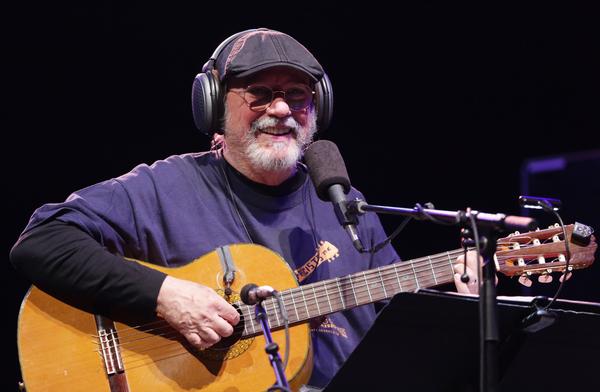 Silvio Rodríguez publica nuevo disco, ‘Para la espera’