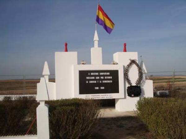 Monolito de Pozos de Caudé