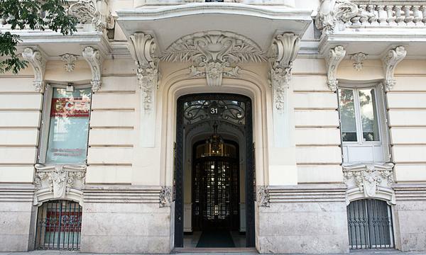 Oficina del propietario cervezas Águila