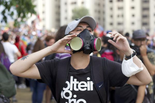 La experiencia de las manifestaciones y las asambleas que surgieron del estallido chileno de 2019 sirvieron de base para redes de solidaridad en tiempos de pandemia. 