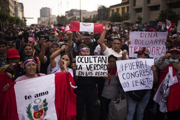 Protestas Autogolpe Perú - 1