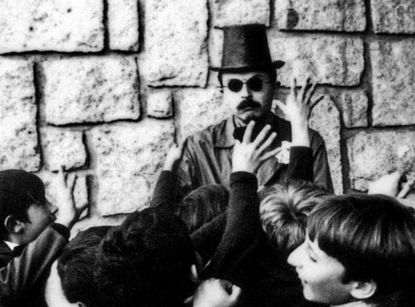 Jorge Rueda, mago en Salamanca en 1974