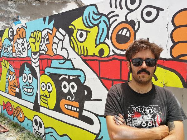 Elias taño y un muro en Agaete