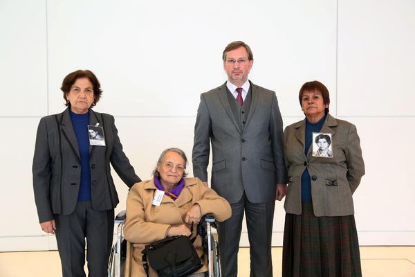 Víctimas de la Colonia Dignidad