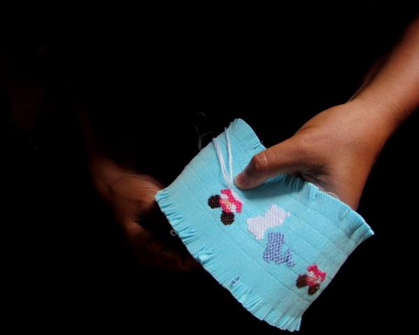 Bordado. Imagen de la Asociación Mujeres Transformando. El Salvador.