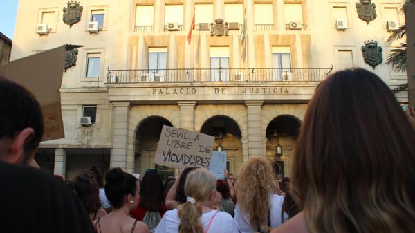Manifestación libertad Manada Sevilla - 4