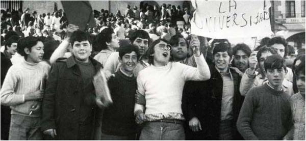 Protesta Universidad Extremadura años 70
