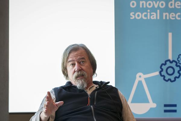 Daniel Raventós