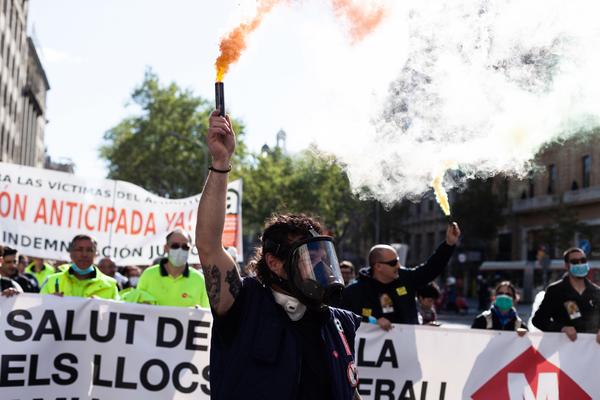 Manifestacion amianto metro Barcelona