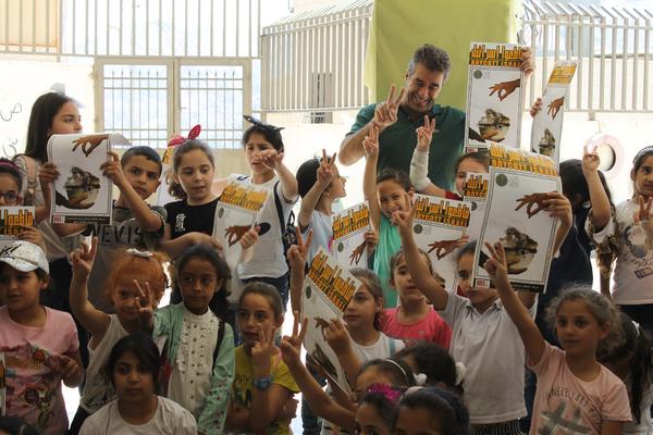 Niños y niñas escuela colegio Palestina